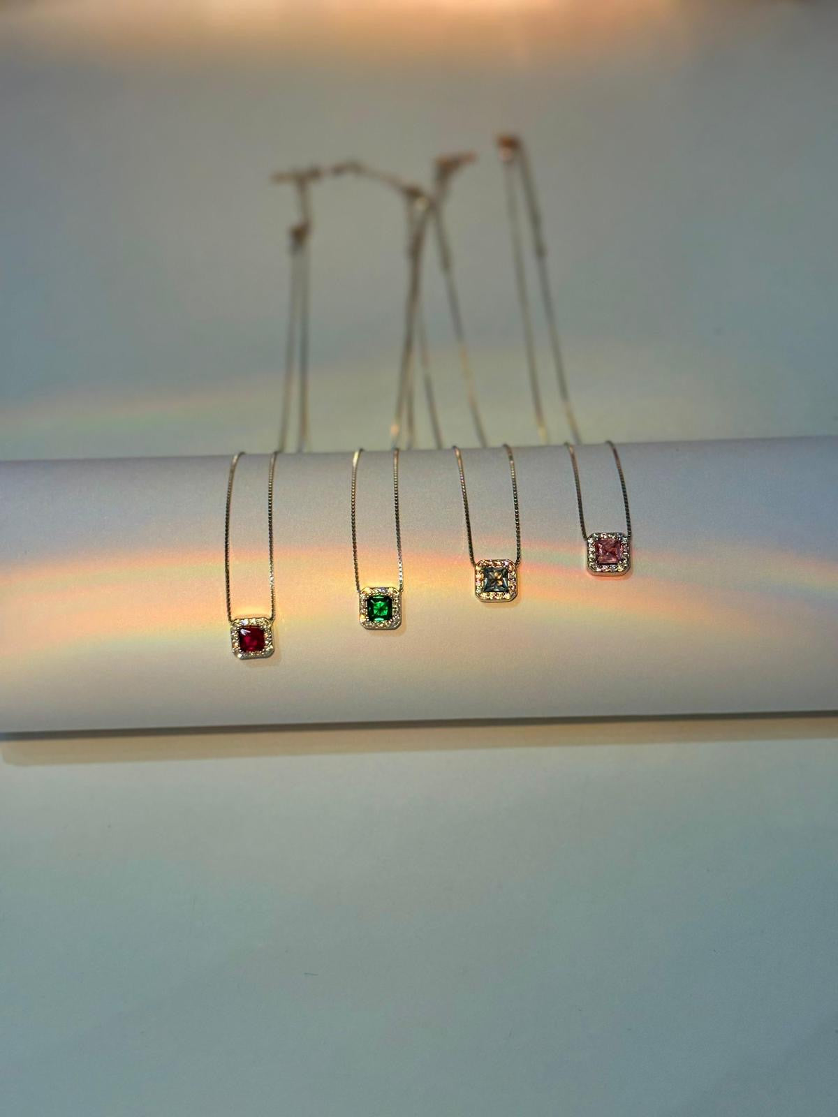 Collana punto luce colorato