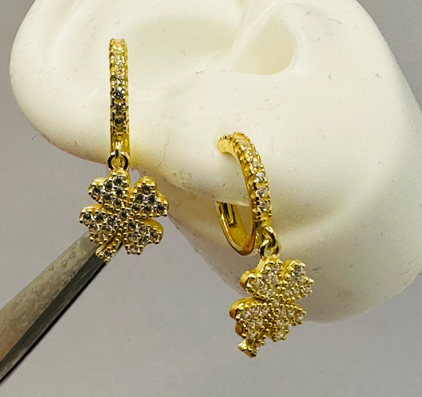 Orecchini Quadrifoglio Pendente dorato