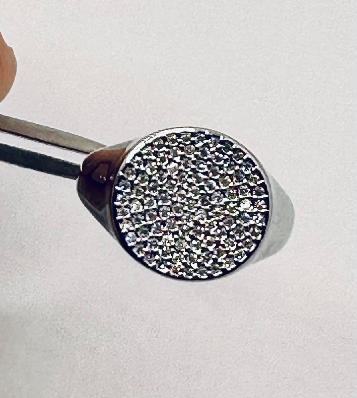 Anello Chevalier Tondo acciaio e Zirconi