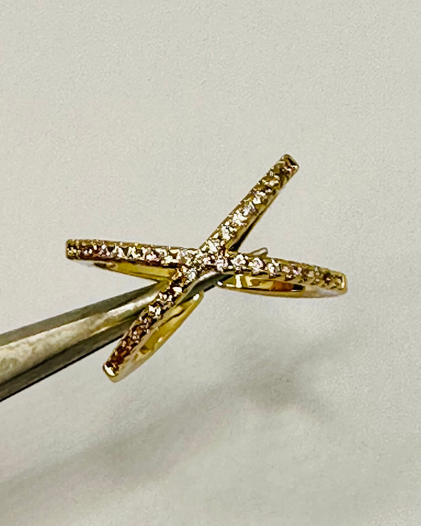 Anello Incrocio Dorato Zirconato