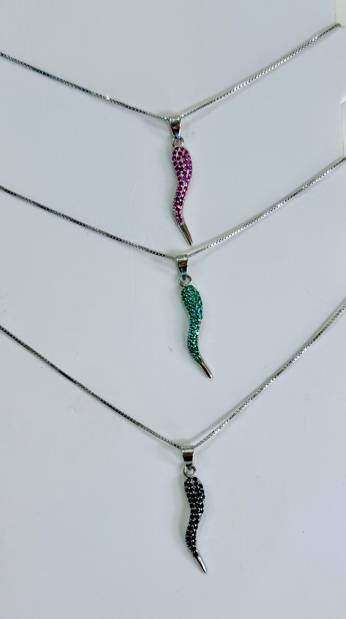 Collana con Corno pietre colorate